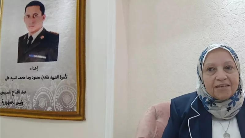 “أم الشهيد محمود البحيرى”.. قصة صبر وعطاء تجسدها الأم المثالية مها شعبان 