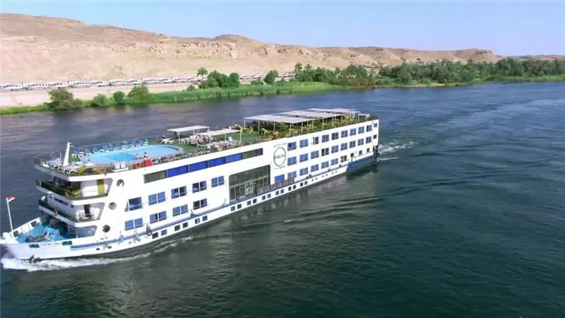 «النقل» تدعو شركات القطاع الخاص للاستثمار في تطوير قطاع «النهري»