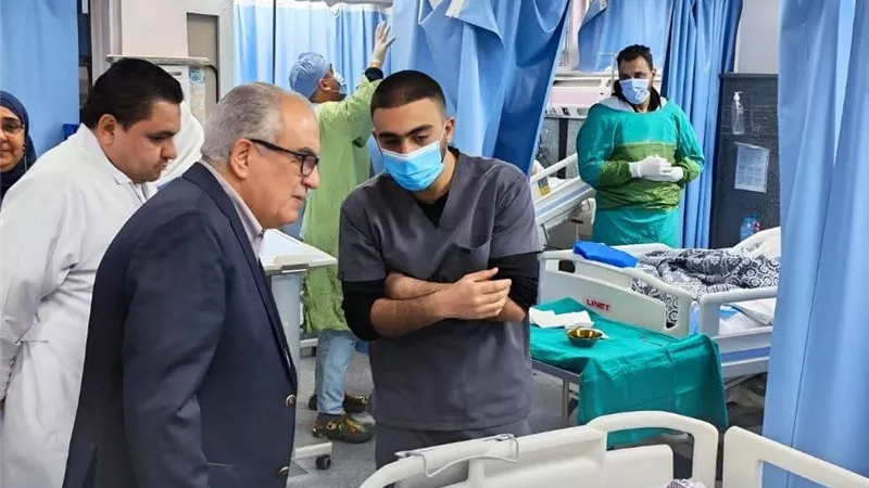 رئيس التأمين الصحي يتفقد مستشفيات المقطم والنصر ضمن جولات مفاجئة