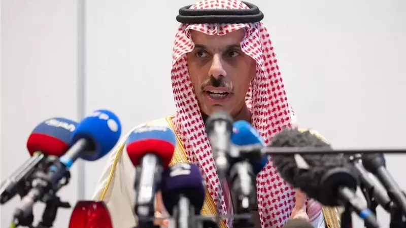 وزير خارجية السعودية: نحتفظ بحق الرد عسكريا على إيران