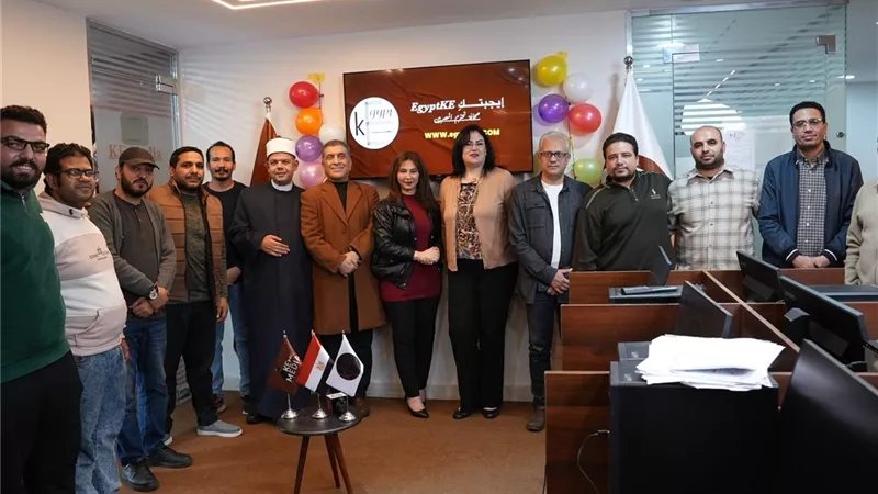 جلسة خاصة من صالة تحرير  إيجبتك بمشاركة نجوم برامج 