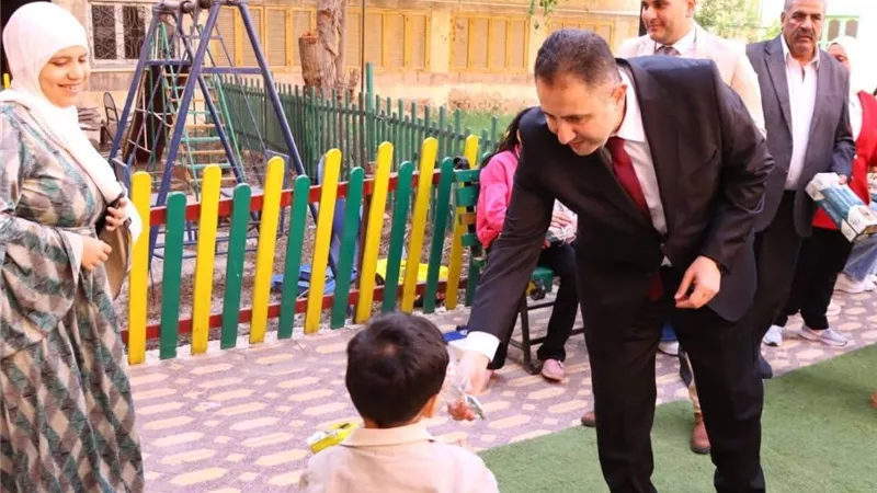 محافظ دمياط يُهنئ أبناء مؤسسة رعاية البنات بدمياط بعيد الفطر المبارك