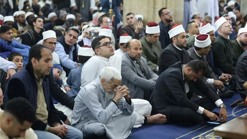 بث مباشر.. نقل شعائر صلاة الجمعة من رحاب الجامع الأزهر الشريف