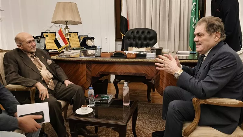 البدوي يطلق مبادرة صحية داخل «الوفد».. عيادة طبية وقوافل للمناطق النائية