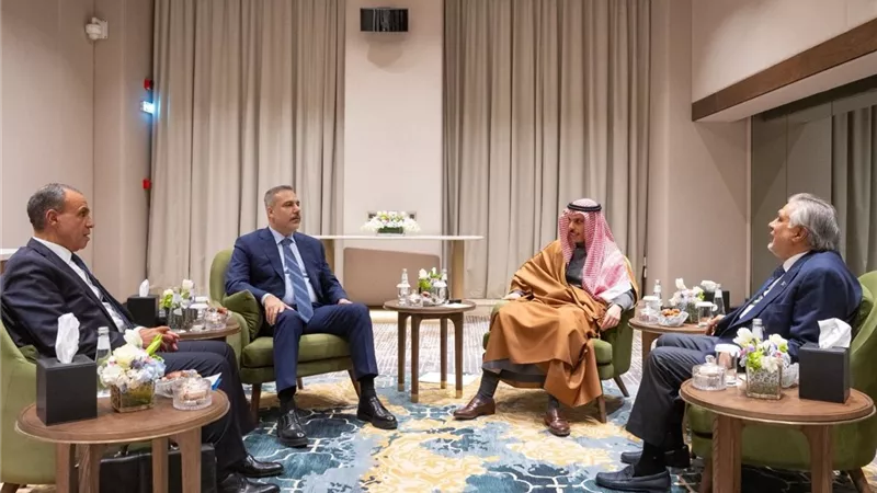 مصر تشارك في اجتماع رباعي مع السعودية وتركيا وباكستان بشأن حرب إيران