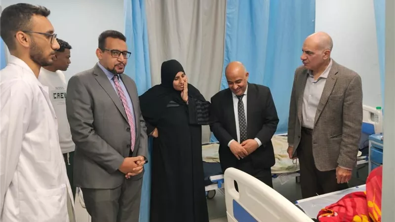 رئيس جامعة أسوان يتفقد المستشفيات الجامعية في أول أيام عيد الفطر