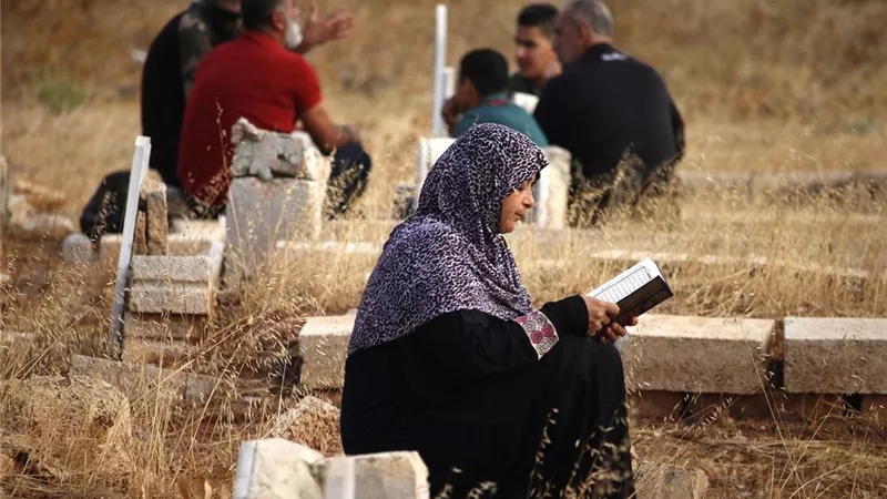 رددها الآن.. أدعية للميت في ثاني أيام العيد تجعل قبره روضة من الجنة