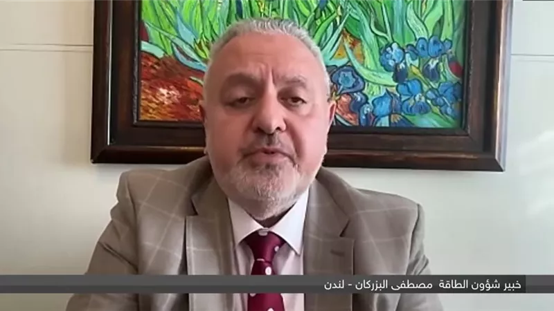 خبير طاقة يحذر: إيران تهدد الأسواق العالمية بمضيق هرمز والنفط