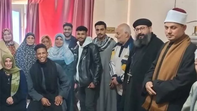 إحتفالات قصر ثقافة سوهاج بعيد الفطر المبارك بدار المسنين