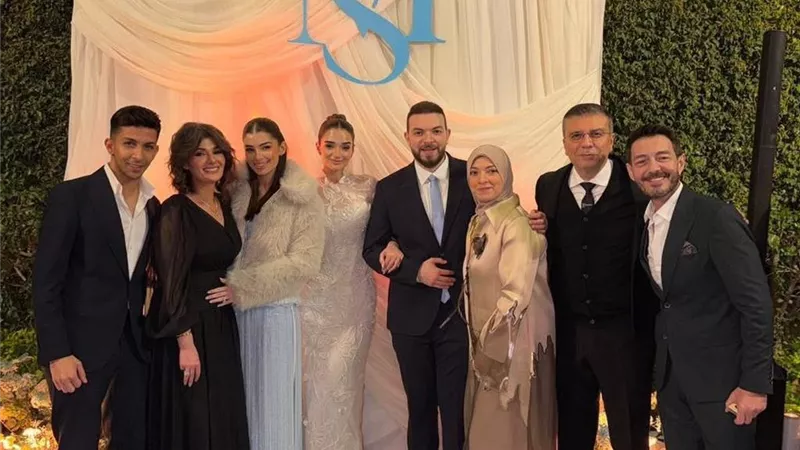 عمرو الليثي ينشر أول صورة من خطوبة أبنه شريف علي ملك زاهر 