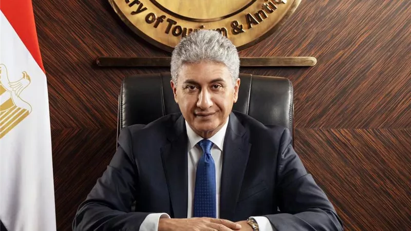وزير السياحة:نجاح موسم الحج يعكس الجهود الكبيرة للدولة في خدمة ضيوف الرحمن