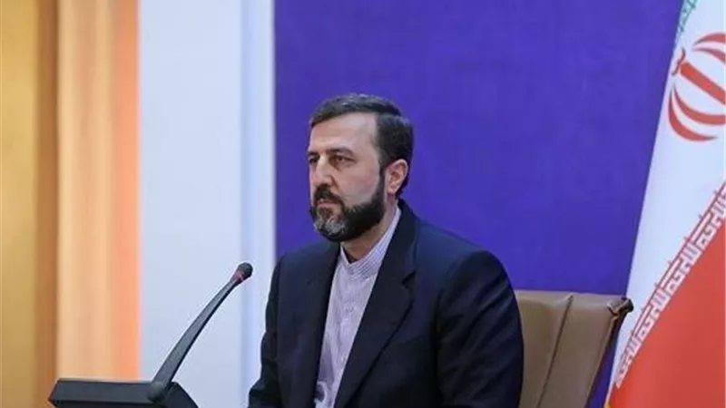 إيران تحذر مجددا: أي هجوم على محطات الطاقة سيقابل برد مدمر