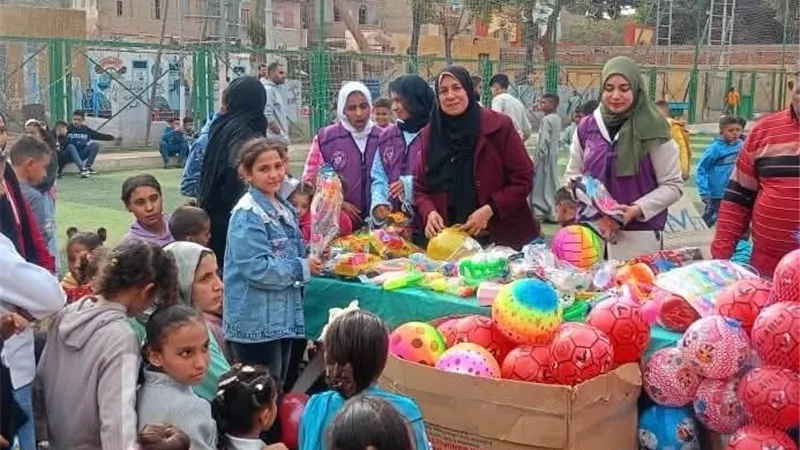 اقبال جماهيري بمبادرة العيد أحلى في مراكز الشباب  بمحافظة سوهاج