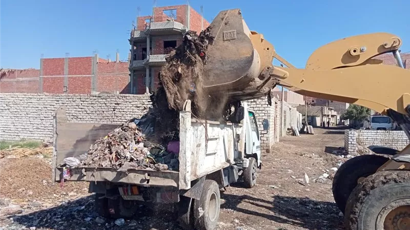 المنيا تتجمل في العيد.. تكثيف حملات النظافة ورفع المخلفات بجميع المراكز 