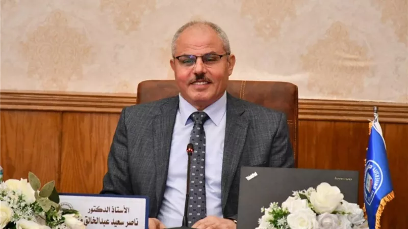 مندور : 4000 جهاز حاسب آلي لمبنى الاختبارات الإلكترونية بجامعة قناة السويس