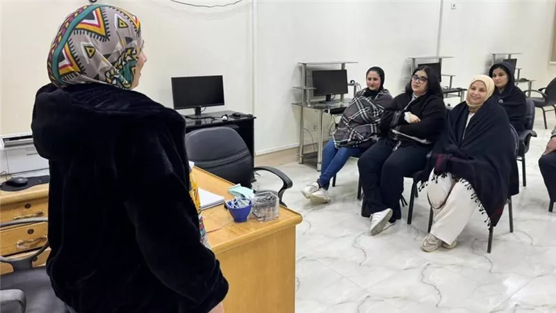 لقاءات تثقيفية حول مهارة التفاوض ضمن أنشطة نوادي تكنولوجيا المعلومات 