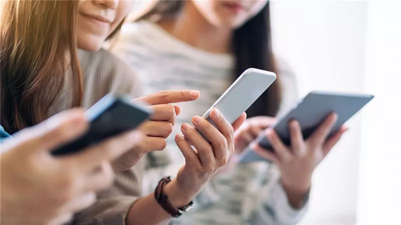 التيك توك يسرق بهجتك.. تعرف على البديل الأكثر سعادة 