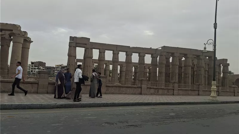 طقس الأقصر اليوم معتدل نهاراً وبارد نسبياً في المساء