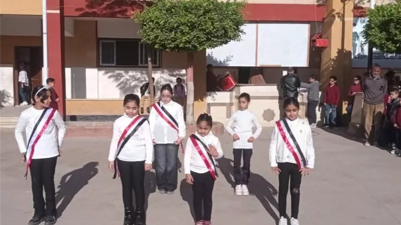 مدارس دمياط تستقبل طلابها في أول أيام الدراسة بعد عطلة عيد الفطر