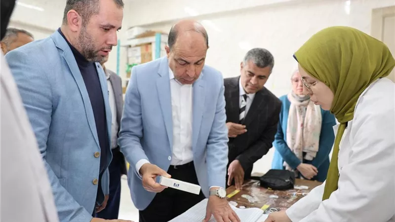 محافظ المنيا يتابع انتظام العمل بالوحدة الصحية بقرية “طهنشا” 