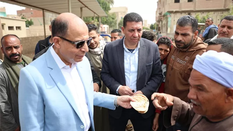 محافظ المنيا: لجان رقابية فورية لضبط المخابز