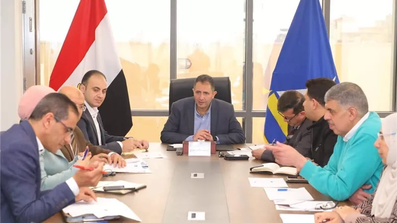محافظ دمياط يتابع ملف تقنين أراضي الدولة 