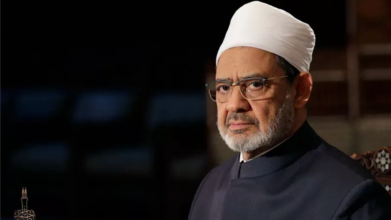 أبرزهم شيخ الأزهر.. تعرف على أشهر العلماء الذين أجازوا التوسل في الإسلام