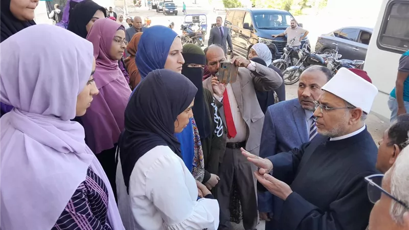 جامعة الأزهر تعلق الدراسة الأربعاء والخميس وتحولها لنظام الأون لاين