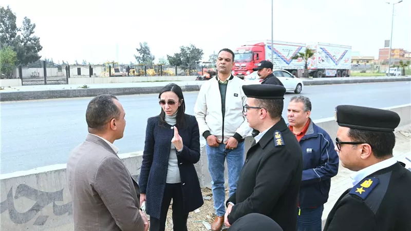 محافظ البحيرة تجري جولة ميدانية موسعة بدمنهور لرفع كفاءة مداخل المدينة
