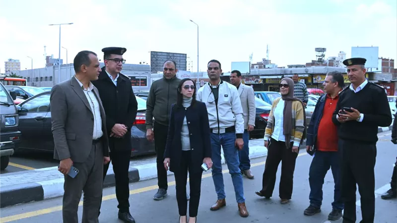 محافظ البحيرة تتفقد شوارع دمنهور وتؤكد على تكثيف أعمال النظافة