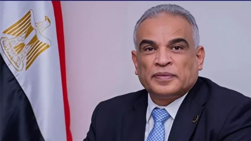 طنطا تؤجل امتحانات كلية التربية وتقرر إعادة الميدتيرم للطلاب المتغيبين