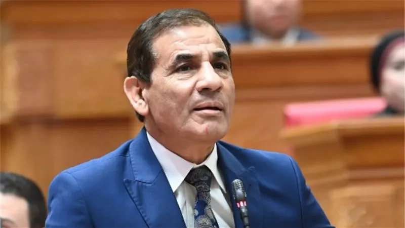 نائب الوفد يدين اقتحام الأقصى ويحذر من تغيير هوية القدس
