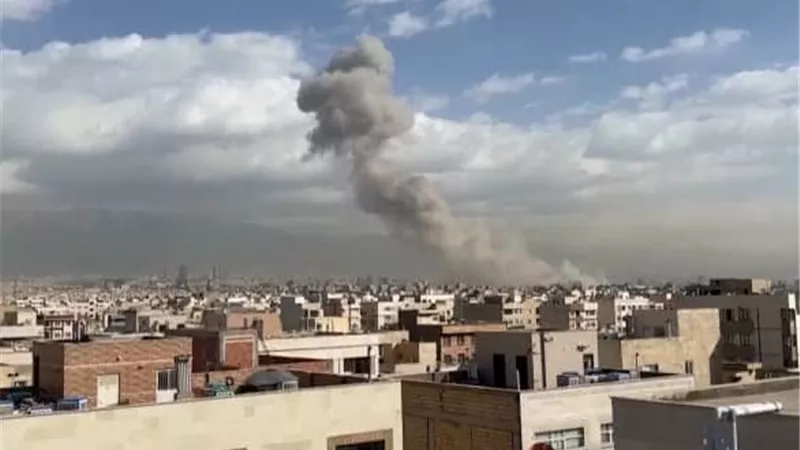 مقتل 26 إيرانيا جراء غارات أمريكية وإسرائيلية بمدينة أصفهان