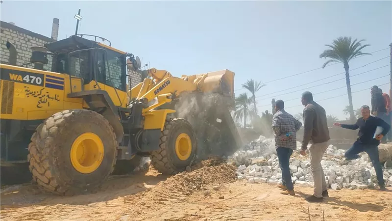 إزالة 26 حالة تعدي على أراضي زراعية وأملاك دولة بـ 3  مراكز بأسيوط 