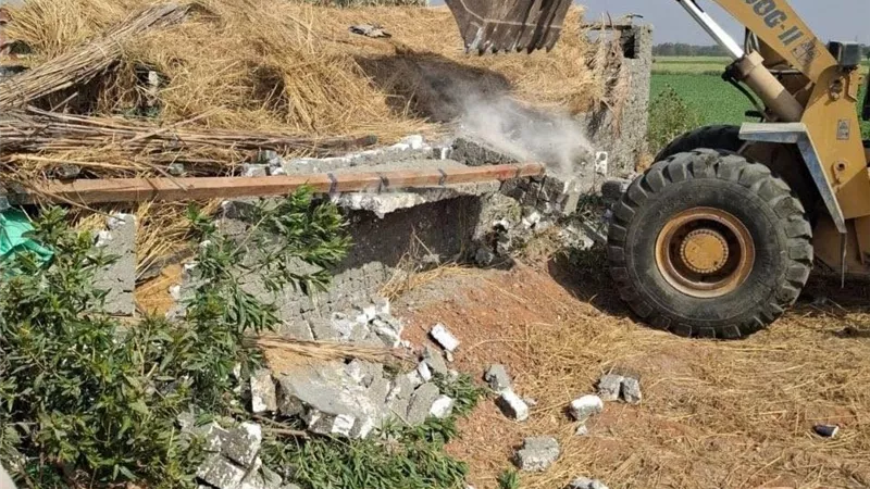 محافظ كفرالشيخ يوجّه بإصلاح خط مياه الشرب العمومي بطريق دسوق