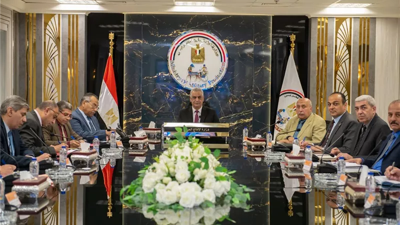 وزير الدولة للإنتاج الحربي يقرر تشكيل لجنة لمتابعة ترشيد استهلاك الكهرباء 