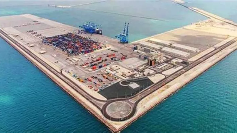 إيران تقصف ميناء مبارك الكبير في الكويت بعدد من المسيرات