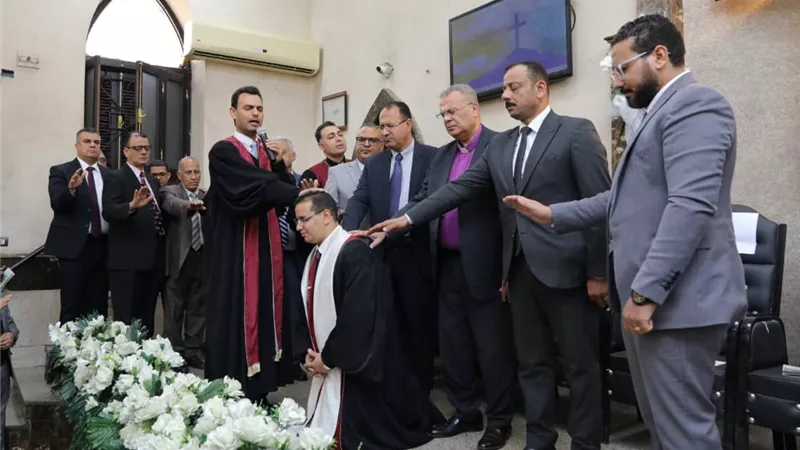 بحضور رئيس الطائفة.. الكنيسة الإنجيلية بأسوان تحتفل بتنصيب كاهن جديد