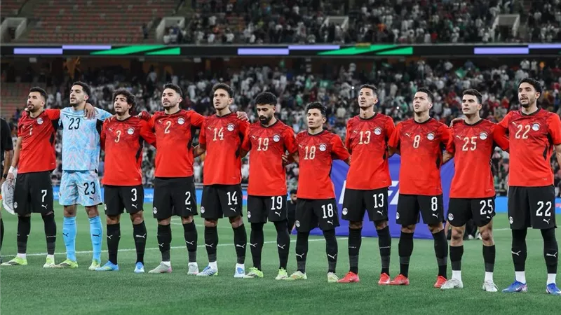 الانتصار على الأخضر السعودي يُعزز مركز مصر دوليًا… شوبير يوضح
