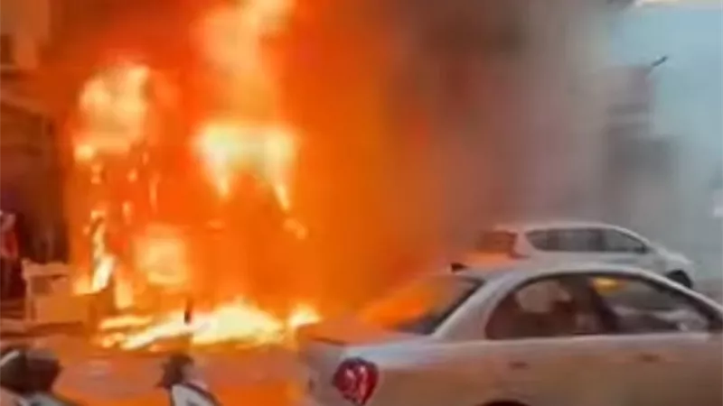 السيطرة على حريق اندلع داخل مطعم سمك شرق الإسكندرية 