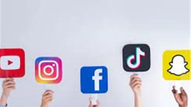إندونيسيا تشدد الرقابة الرقمية.. حظر وسائل التواصل لمن هم دون 16 عاما