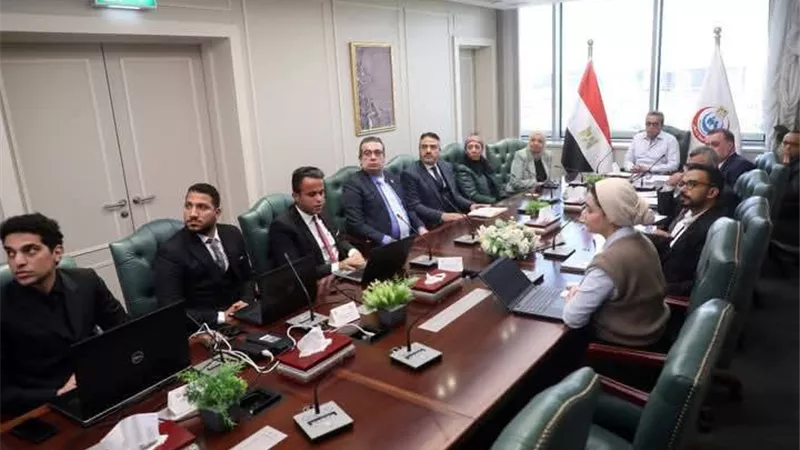 مشروع طلابي يبهر وزير الصحة.. منظومة ذكاء اصطناعي من حلوان التكنولوجية