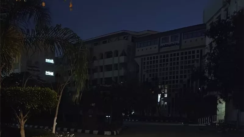 جامعة المنصورة تشارك في «ساعة الأرض» دعمًا للجهود العالمية لمواجهة التغير