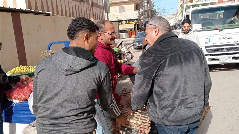 الإسكندرية تشن حملة مكبرة لإزالة الإشغالات بشوارع العامرية