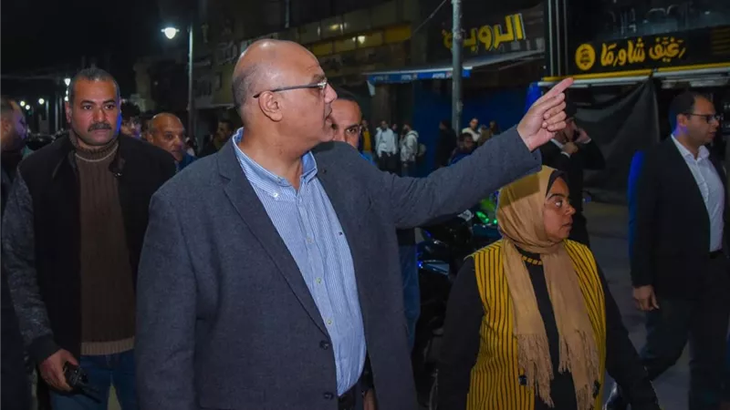 محافظ الإسكندرية: الالتزام بمواعيد غلق المحال مسئولية وطنية مشتركة 