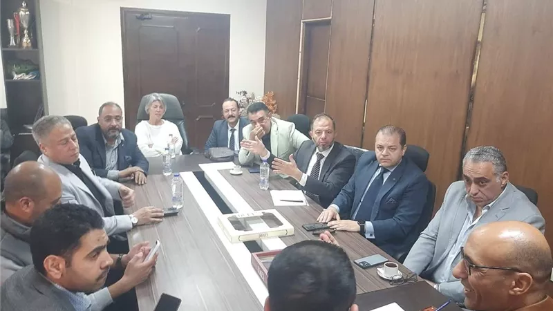 جهاز «الشروق» يعقد اجتماعا موسعا لتسريع ملف تقنين الأراضي