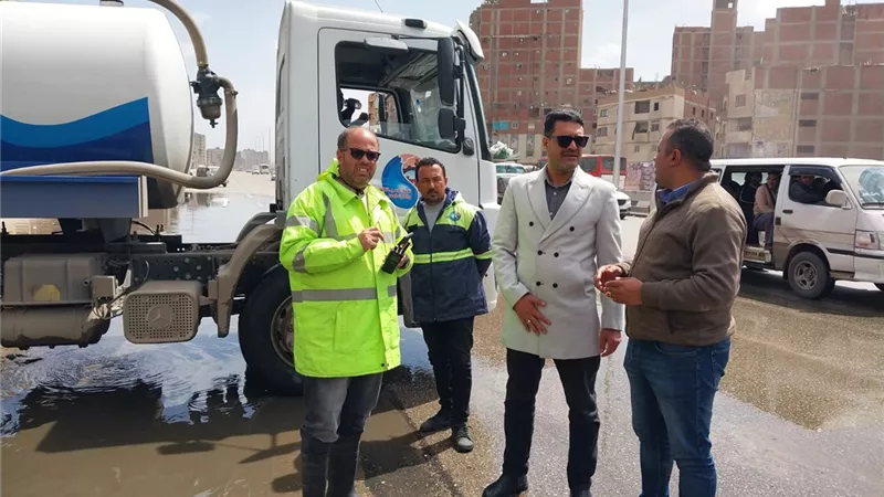 بسبب الطقس.. رئيس مياه القليوبية يتابع ميدانيًا جهود رفع تجمعات المياه