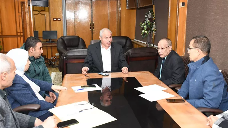 تنفيذا لقرار الوزير .. جامعة قناة السويس تفعل خطة شاملة لترشيد الطاقة