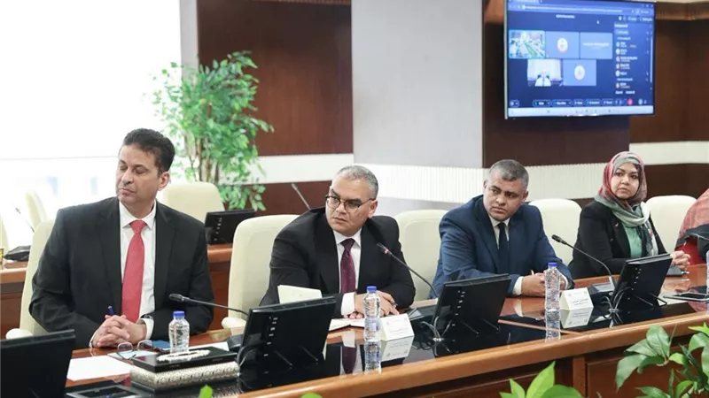 لتسريع التطوير.. وزير الصحة ومحافظ المنيا يتابعان خطة رفع كفاءة المستشفيات