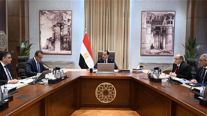 متابعة حكومية لتوافر الأدوية والمستلزمات الطبية في مصر